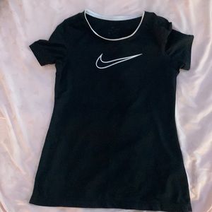 Black kids nike top